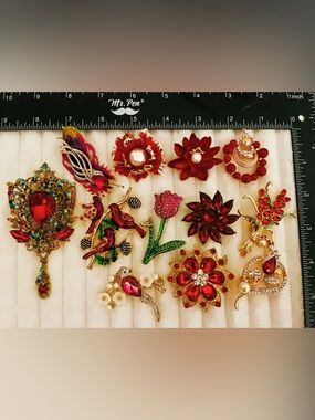 Mixed Lot 12 Brooches Red Enamel Cardinal Poinsettia Rhinestone Gold Tone